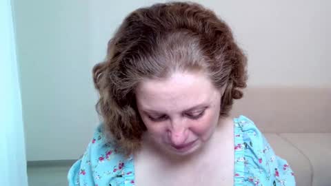 Ella online show from 03/12/25, 08:19