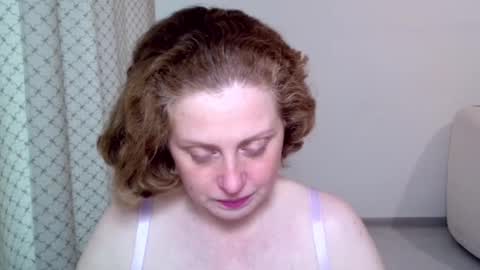 Ella online show from 11/07/25, 07:08