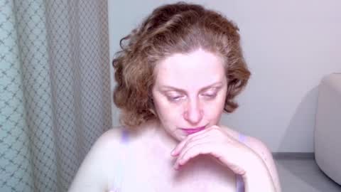 Ella online show from 11/09/25, 07:50