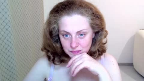Ella online show from 05/18/26, 06:36