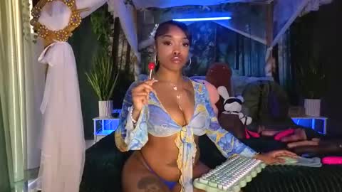 Snapshot of thelovelybrown chatting on 02/27/26, 07:14 thelovelybrown online show from 02/27/26, 07:14