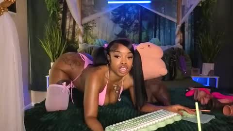 Snapshot of thelovelybrown chatting on 03/02/26, 07:54 thelovelybrown online show from 03/02/26, 07:54