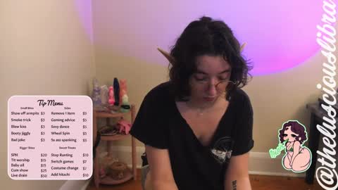 Snapshot of thelusciouslibra chatting on 09/15/25, 07:58 thelusciouslibra online show from 09/15/25, 07:58