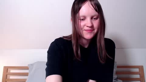 Snapshot of themadnessofyouth chatting on 03/06/25, 06:16 Maddi... online show from 03/06/25, 06:16