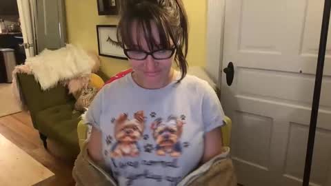 Snapshot of themrsnelson chatting on 03/02/26, 01:51 Cach Nelson online show from 03/02/26, 01:51