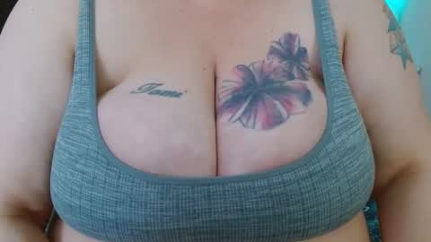 Snapshot of thenaughty1baby_2 chatting on 02/18/25, 06:15 im on randomly so follow to know when im online online show from 02/18/25, 06:15