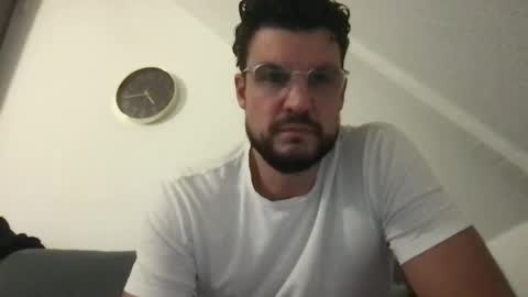 Snapshot of thenudeworldrover chatting on 02/24/25, 08:36 thenudeworldrover online show from 02/24/25, 08:36