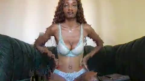 Snapshot of thenymphshow chatting on 02/13/25, 08:06 thenymphshow online show from 02/13/25, 08:06