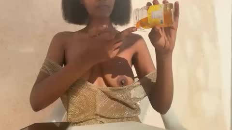 Snapshot of thenymphshow chatting on 01/06/26, 07:23 thenymphshow online show from 01/06/26, 07:23