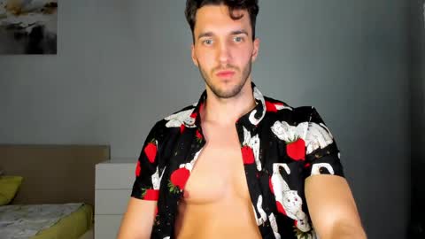 Theodor online show from 05/06/26, 04:34