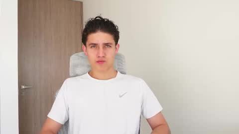 Snapshot of theohawke_ chatting on 02/12/25, 01:37 THEO- MATEO online show from 02/12/25, 01:37