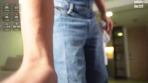 Snapshot of theohawke_ chatting on 02/18/26, 11:11 THEO- MATEO online show from 02/18/26, 11:11