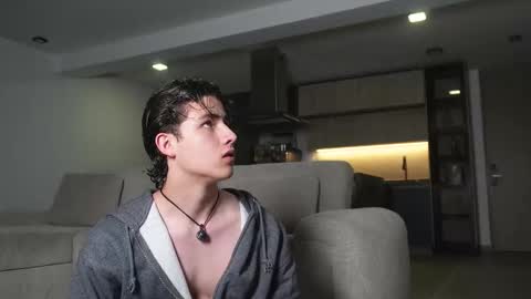 Snapshot of theohawke_ chatting on 02/24/26, 11:03 THEO- MATEO online show from 02/24/26, 11:03