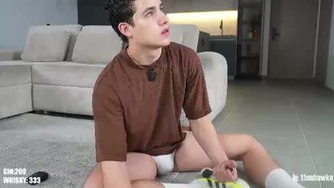  THEO- MATEO  online show from 06/21/26, 11:07