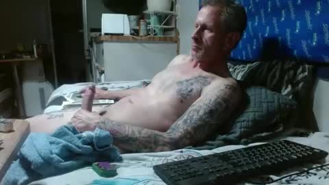 Snapshot of theoneyouwant2fuck chatting on 02/14/25, 03:43 theoneyouwanttwofuck online show from 02/14/25, 03:43