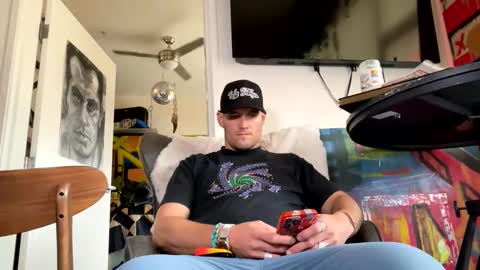 Snapshot of theoutfitter chatting on 01/01/25, 07:10 MISTERPOWERS online show from 01/01/25, 07:10