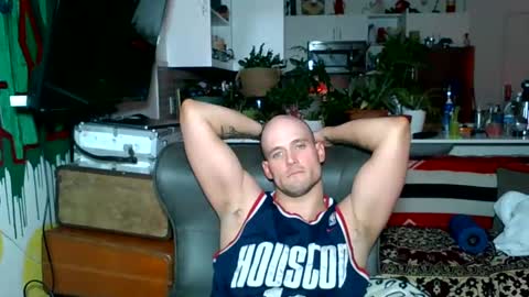 Snapshot of theoutfitter chatting on 02/12/25, 02:21 MISTERPOWERS online show from 02/12/25, 02:21