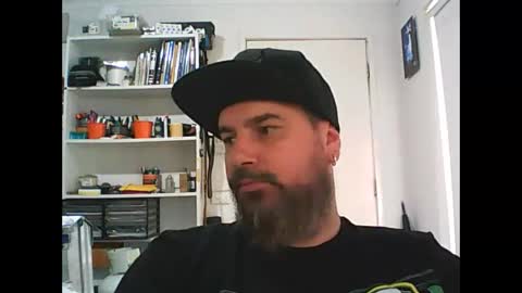 aussiebeard online show from 12/18/24, 12:43