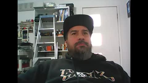 aussiebeard online show from 09/15/25, 01:27