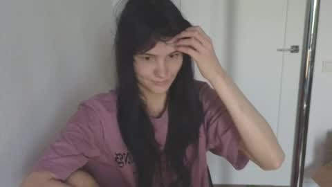 Snapshot of thepasssiflora chatting on 05/17/26, 04:10 Vanessa online show from 05/17/26, 04:10