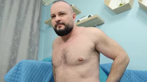 Chris online show from 02/11/25, 01:51