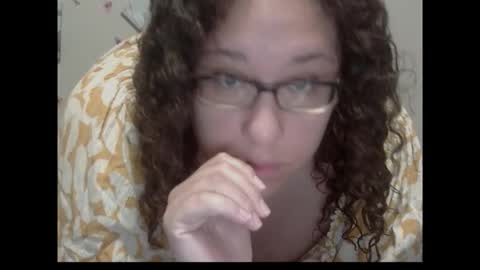 Snapshot of theplayfulbbw chatting on 03/29/26, 03:45 Amelia online show from 03/29/26, 03:45
