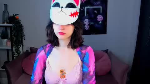 thepretty_kitty online show from 11/25/25, 07:52