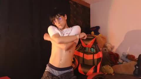 Snapshot of theprince_red chatting on 05/11/26, 09:34 Matt independent model online show from 05/11/26, 09:34