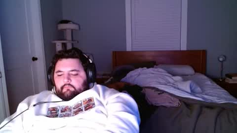 Snapshot of therayth chatting on 12/17/25, 03:56 therayth online show from 12/17/25, 03:56