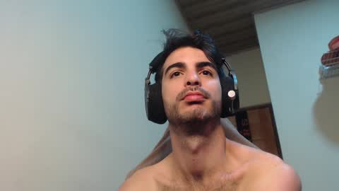 Santiago Enrique online show from 01/12/25, 06:06