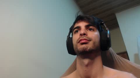 Santiago Enrique online show from 01/22/25, 03:52