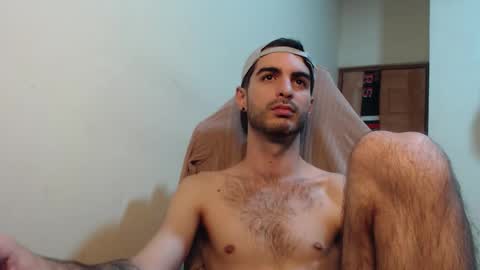 Santiago Enrique online show from 10/15/25, 06:02