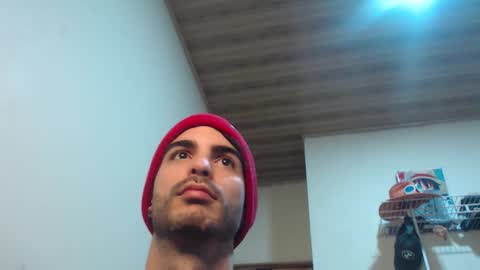 Santiago Enrique online show from 10/19/25, 06:36