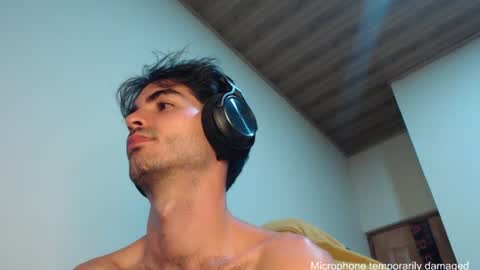 Snapshot of therazhanen chatting on 07/08/26, 06:40 Santiago Enrique online show from 07/08/26, 06:40