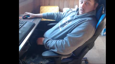 Snapshot of therealbigcheese0695 chatting on 01/20/25, 02:36 therealbigcheese0695 online show from 01/20/25, 02:36