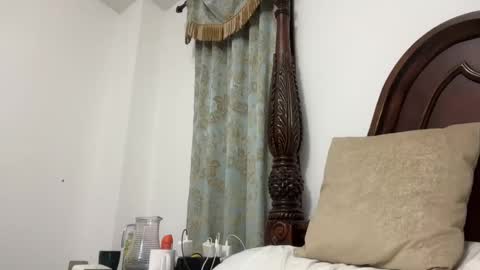 Snapshot of therealcamilabaddie chatting on 02/14/25, 07:59 therealcamilabaddie online show from 02/14/25, 07:59