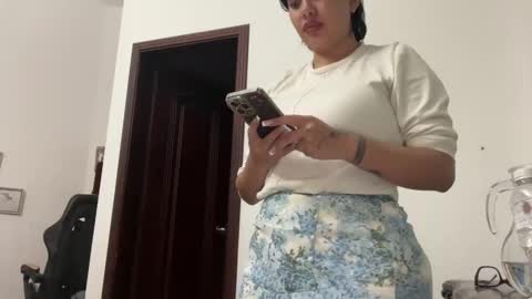 Snapshot of therealcamilabaddie chatting on 03/05/25, 12:59 therealcamilabaddie online show from 03/05/25, 12:59