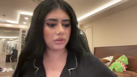 Snapshot of therealcamilabaddie chatting on 10/04/25, 11:47 therealcamilabaddie online show from 10/04/25, 11:47