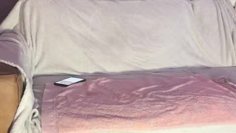 Snapshot of therealhoff86 chatting on 02/17/26, 12:51 therealhoff86 online show from 02/17/26, 12:51