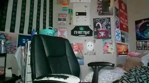Snapshot of therealstackz69 chatting on 03/28/26, 02:00 therealstackz69 online show from 03/28/26, 02:00