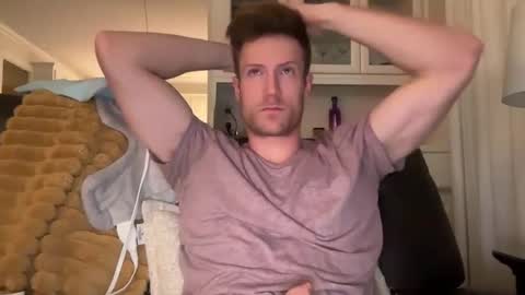 Snapshot of therealveggieboy chatting on 01/17/25, 06:36 Pookie online show from 01/17/25, 06:36