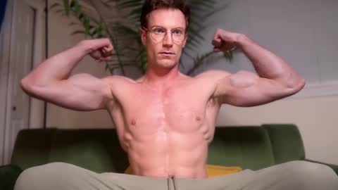 Snapshot of therealveggieboy chatting on 09/30/25, 02:05 Pookie online show from 09/30/25, 02:05