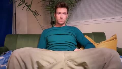 Snapshot of therealveggieboy chatting on 11/29/25, 02:14 Pookie online show from 11/29/25, 02:14