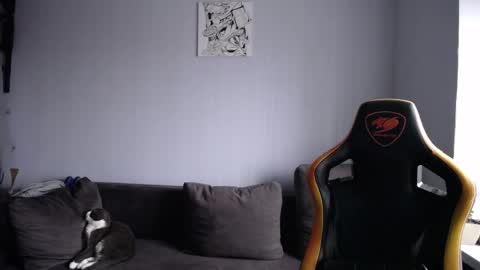 Snapshot of theroadtomars chatting on 11/19/25, 08:58 Nick online show from 11/19/25, 08:58