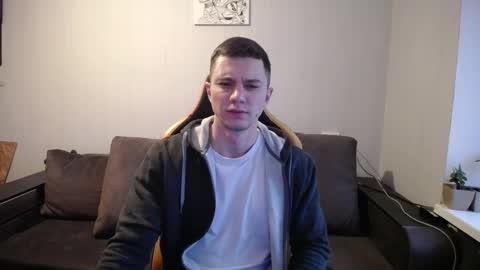 Snapshot of theroadtomars chatting on 12/02/25, 01:17 Nick online show from 12/02/25, 01:17