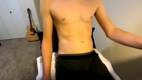 therunnerboy online show from 11/05/25, 02:11