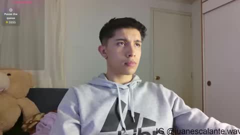 Snapshot of thesaint_xxx chatting on 04/16/26, 06:03 thesaint_xxx online show from 04/16/26, 06:03