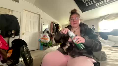 Snapshot of thesashadomme chatting on 01/08/25, 06:52 The Sasha Domme online show from 01/08/25, 06:52