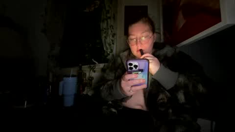 Snapshot of thesashadomme chatting on 01/13/25, 03:45 The Sasha Domme online show from 01/13/25, 03:45