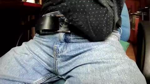 Snapshot of thesixpack_ chatting on 03/21/26, 10:35 thesixpack_ online show from 03/21/26, 10:35